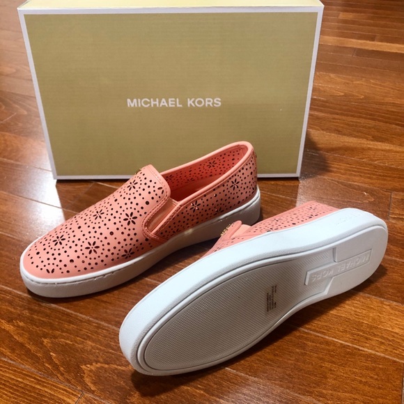 COPY - Michael Kors women slip on - Picture 4 of 5